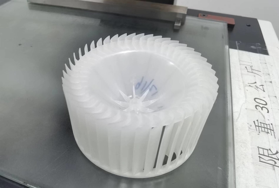 射出成形型の風の強い HDPE ファンは風の強い機械のために磨きます 0.01mm